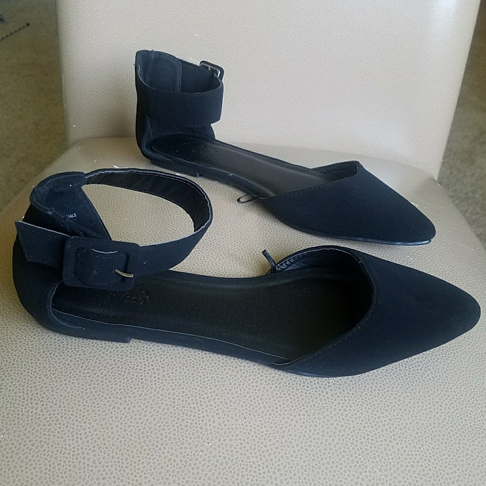 Charlotte Russe || Flats NWOT